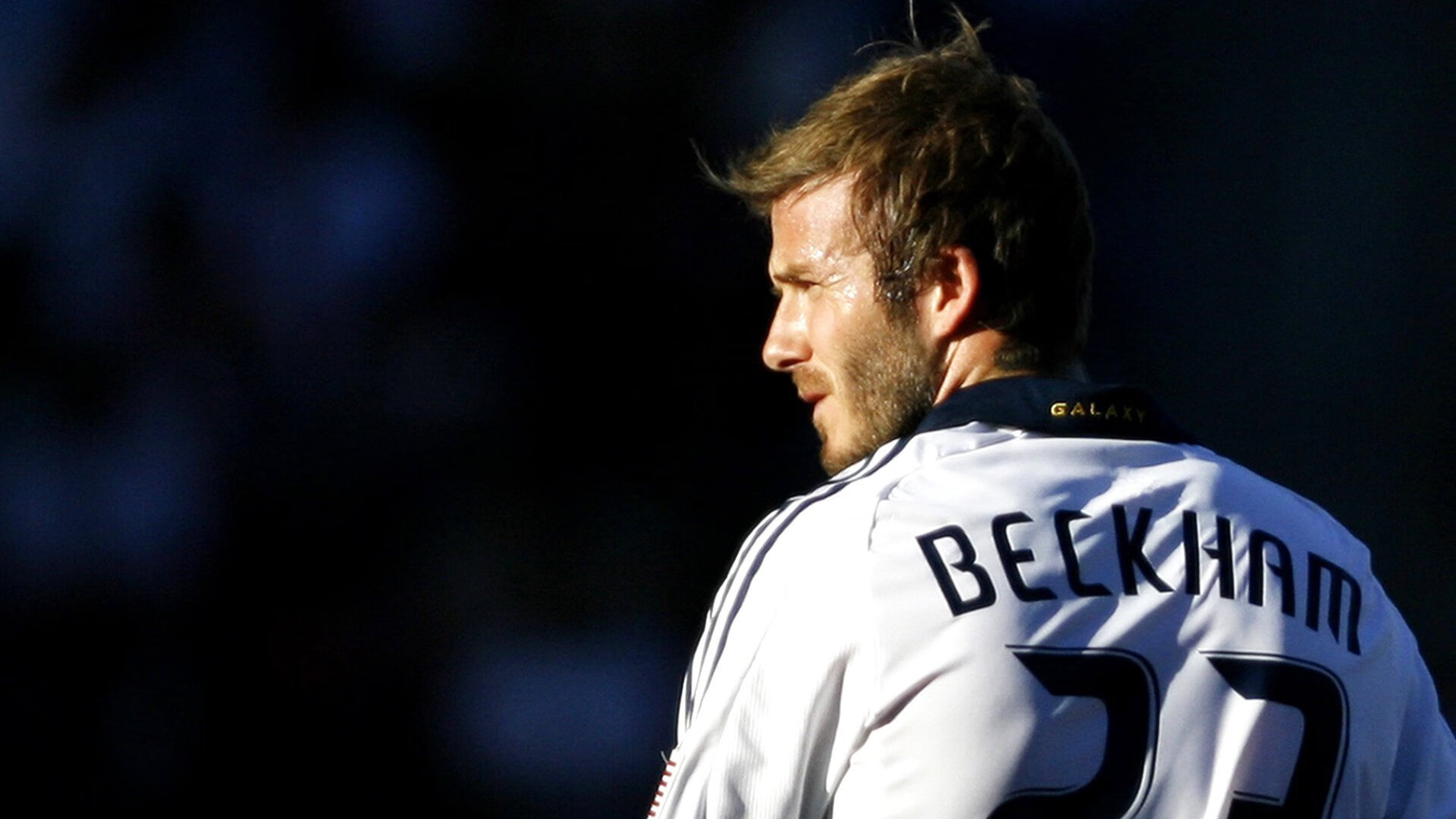 穆古鲁扎重返赛场：规则变更首战状态出色，G2观众沸腾，热度持续攀升